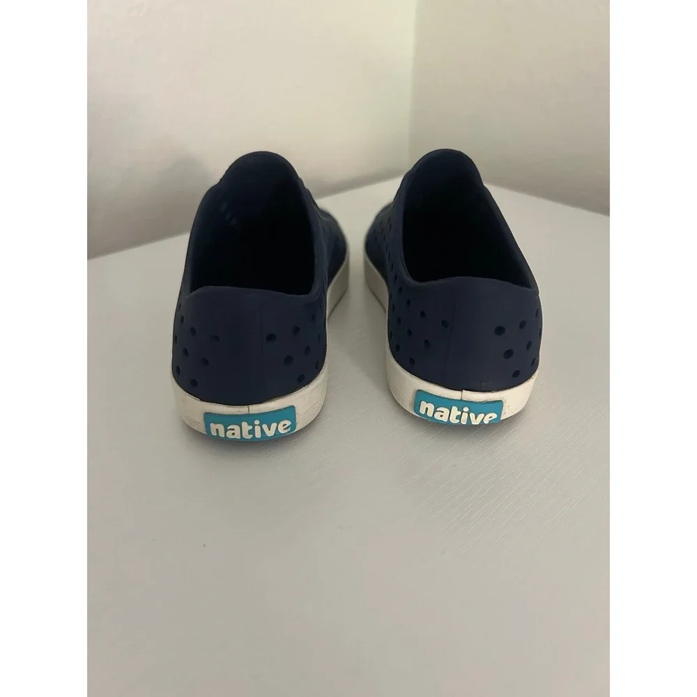 Navy Blue Toddler Natives Little Kid Size 11c Gender Neutral
